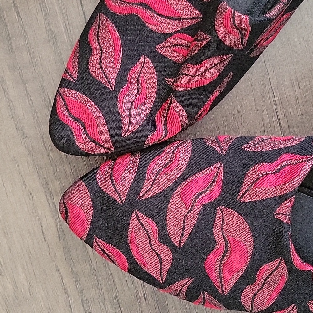 Urban Outfitters UO Lips Pointed Toe Fabric Mules / Slip On Flats - Picture 14 of 16